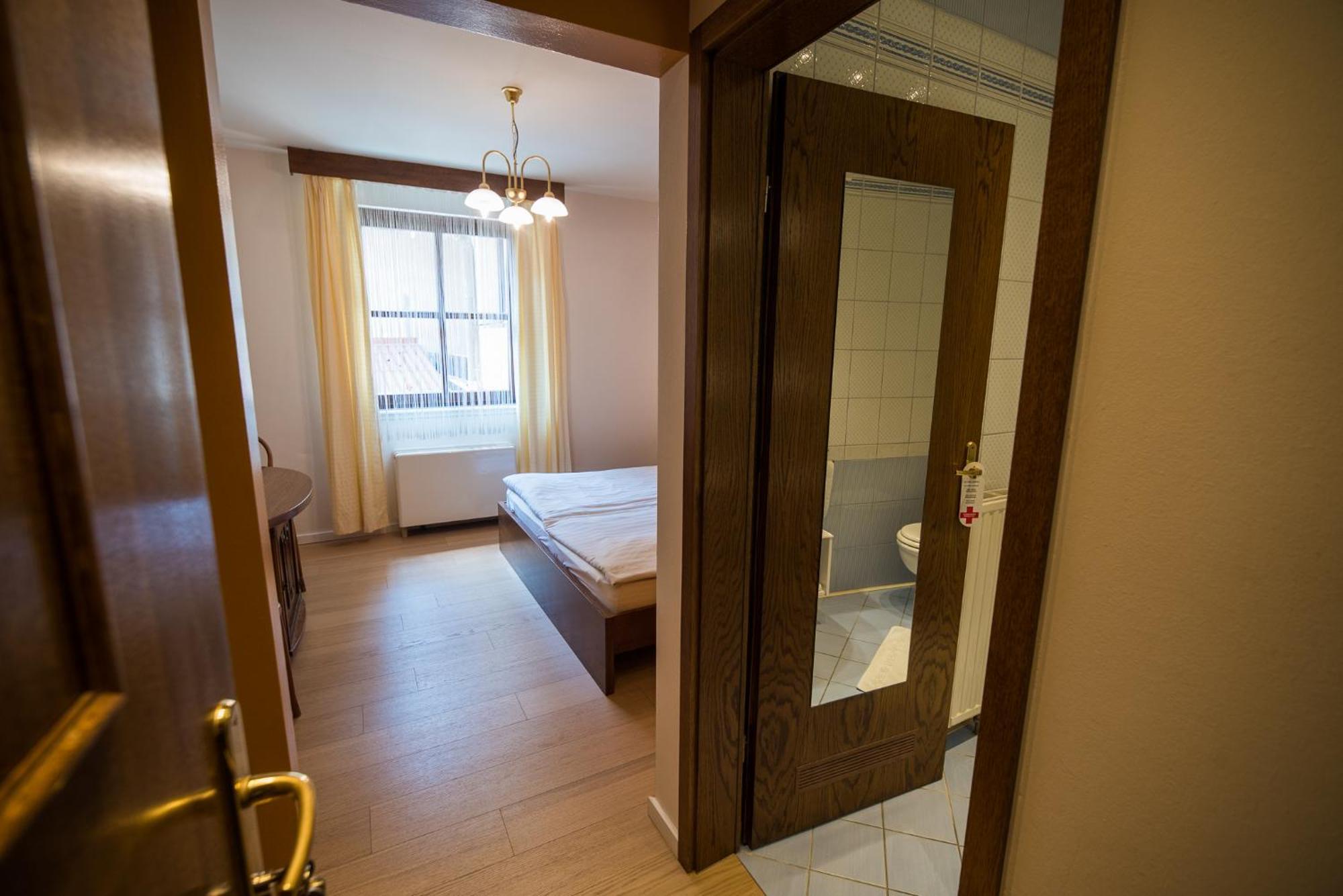 Splavar Rooms Brežice Oda fotoğraf
